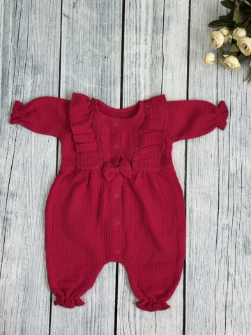Купить оптом 337-Ф. Комбинезон с бантом для девочки из муслина, хлопок 100%, размеры 56,62,68, фуксия во Владивостоке